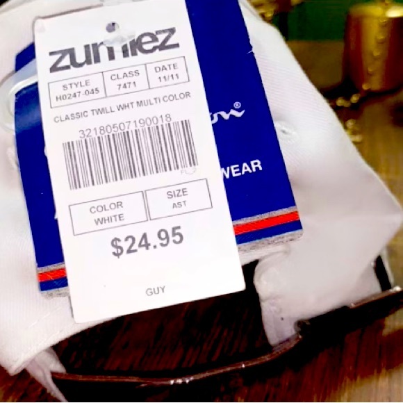 Champion hat never worn with tags! - Picture 2 of 2